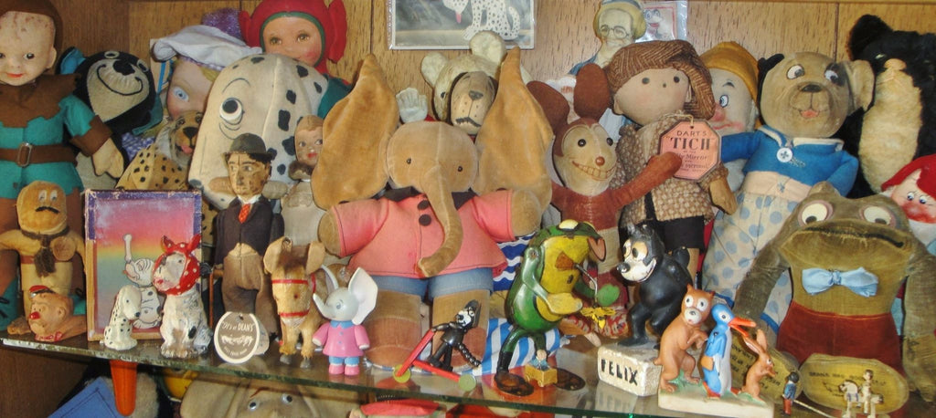 Mike Williams. Antique Bear Collector